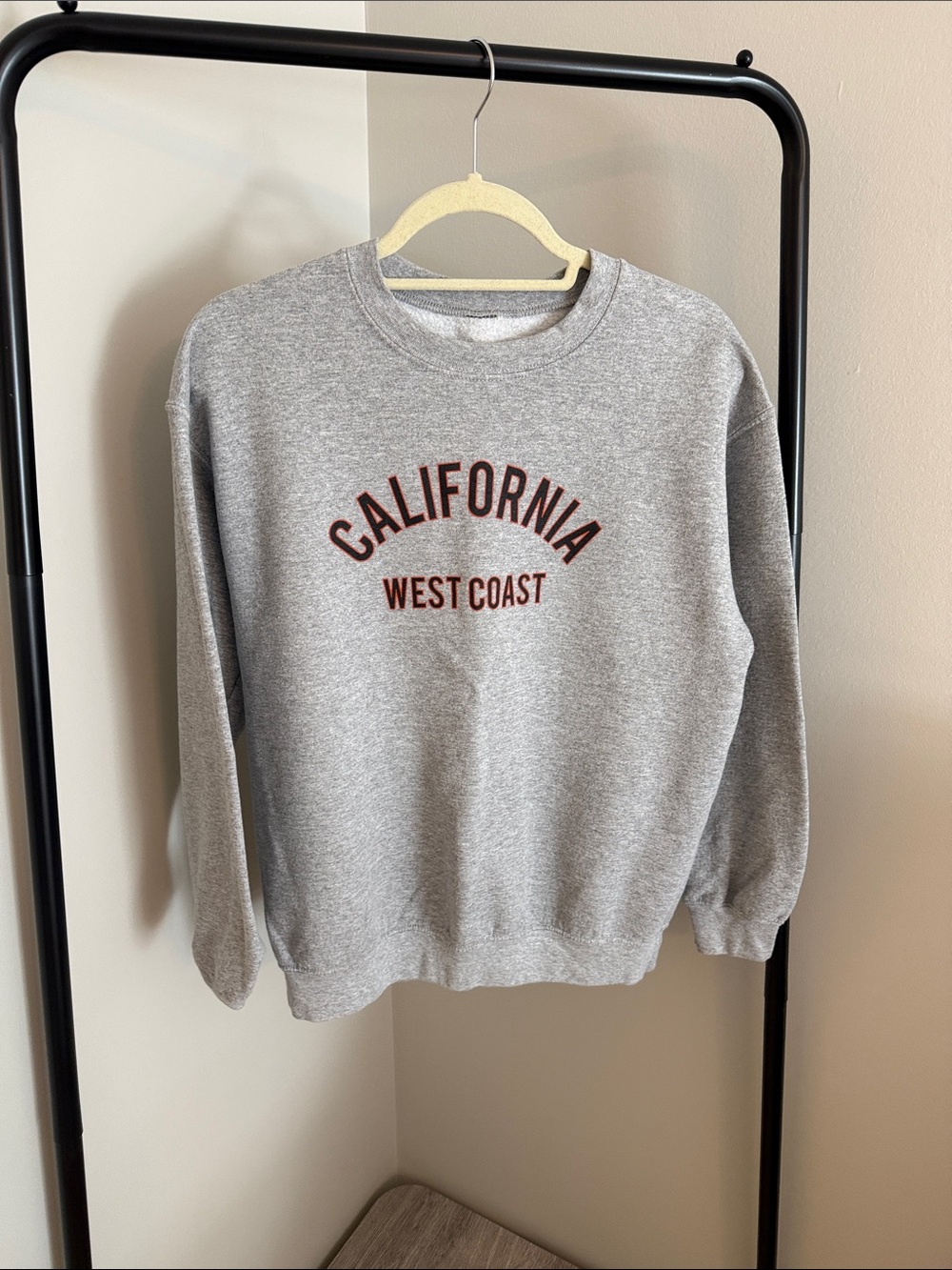 PrettyLittleThing Grey 'California West Coast' Crewneck Sweatshirt